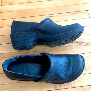 Born Women’s Toby Duo Clog Leather Shoe - Black size 9 / 40.5